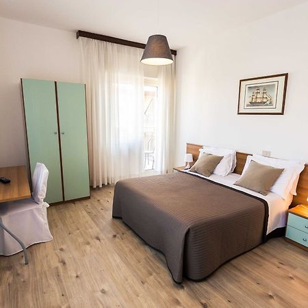 Montesilvano Marina Hotel Antagos מראה חיצוני תמונה