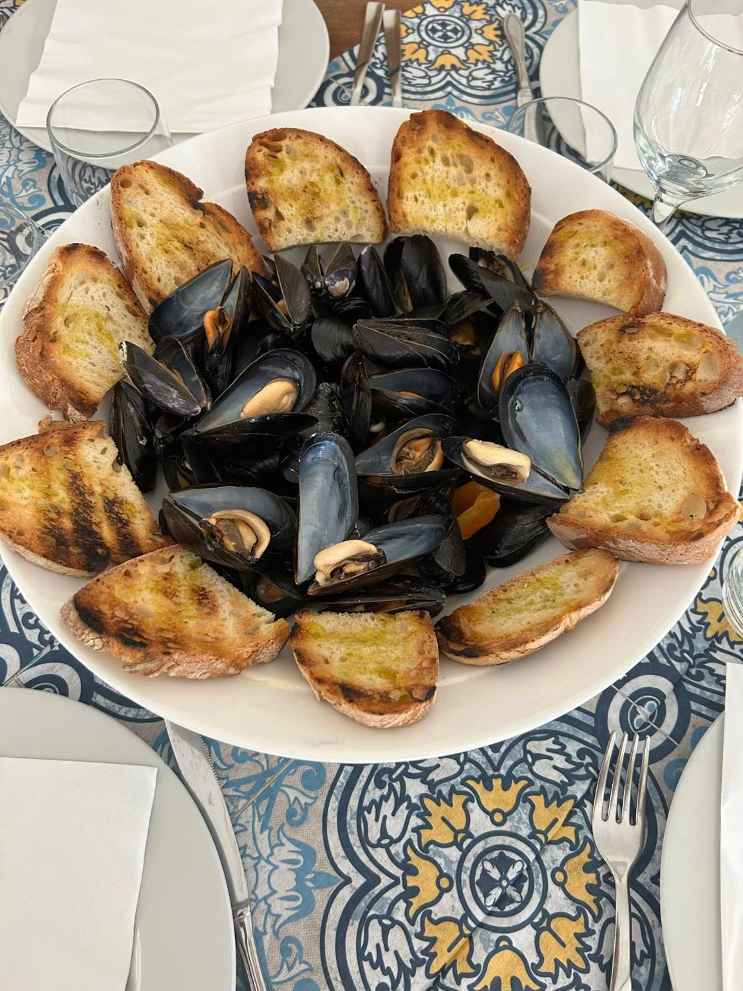 Montesilvano Marina Hotel Antagos מראה חיצוני תמונה