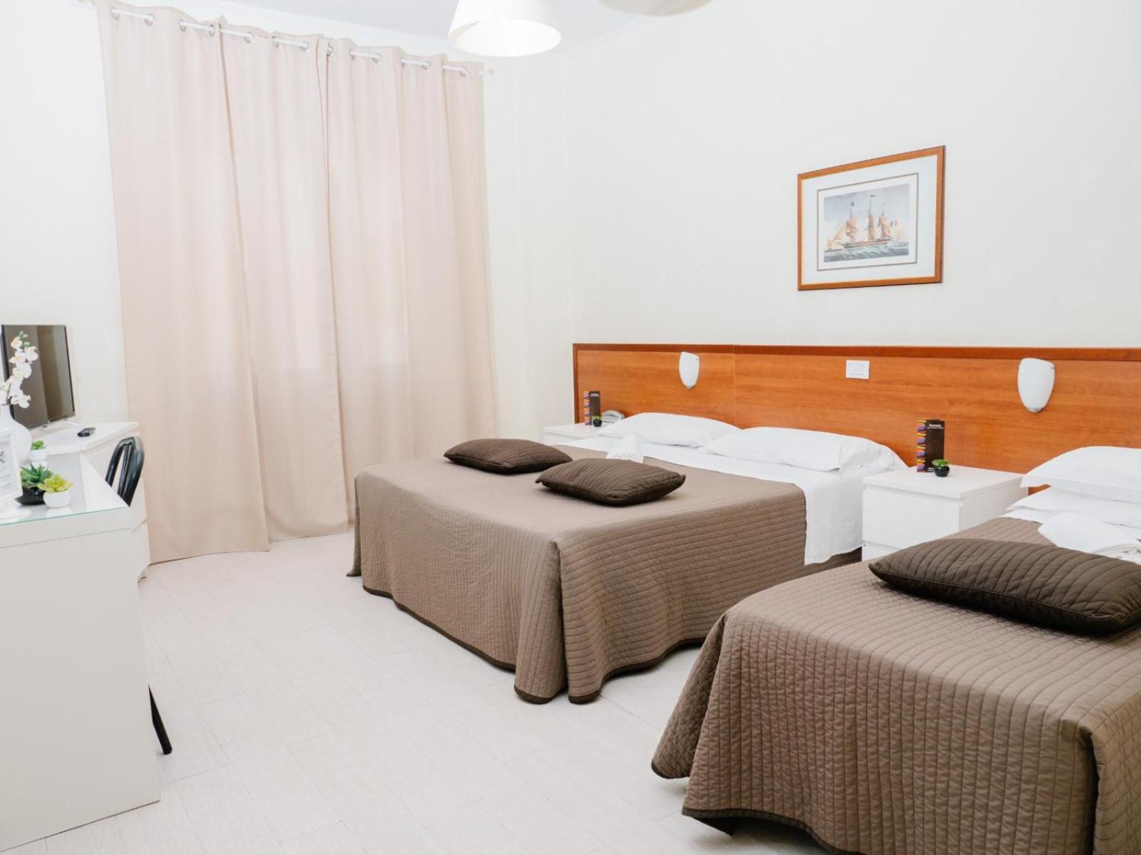Montesilvano Marina Hotel Antagos מראה חיצוני תמונה