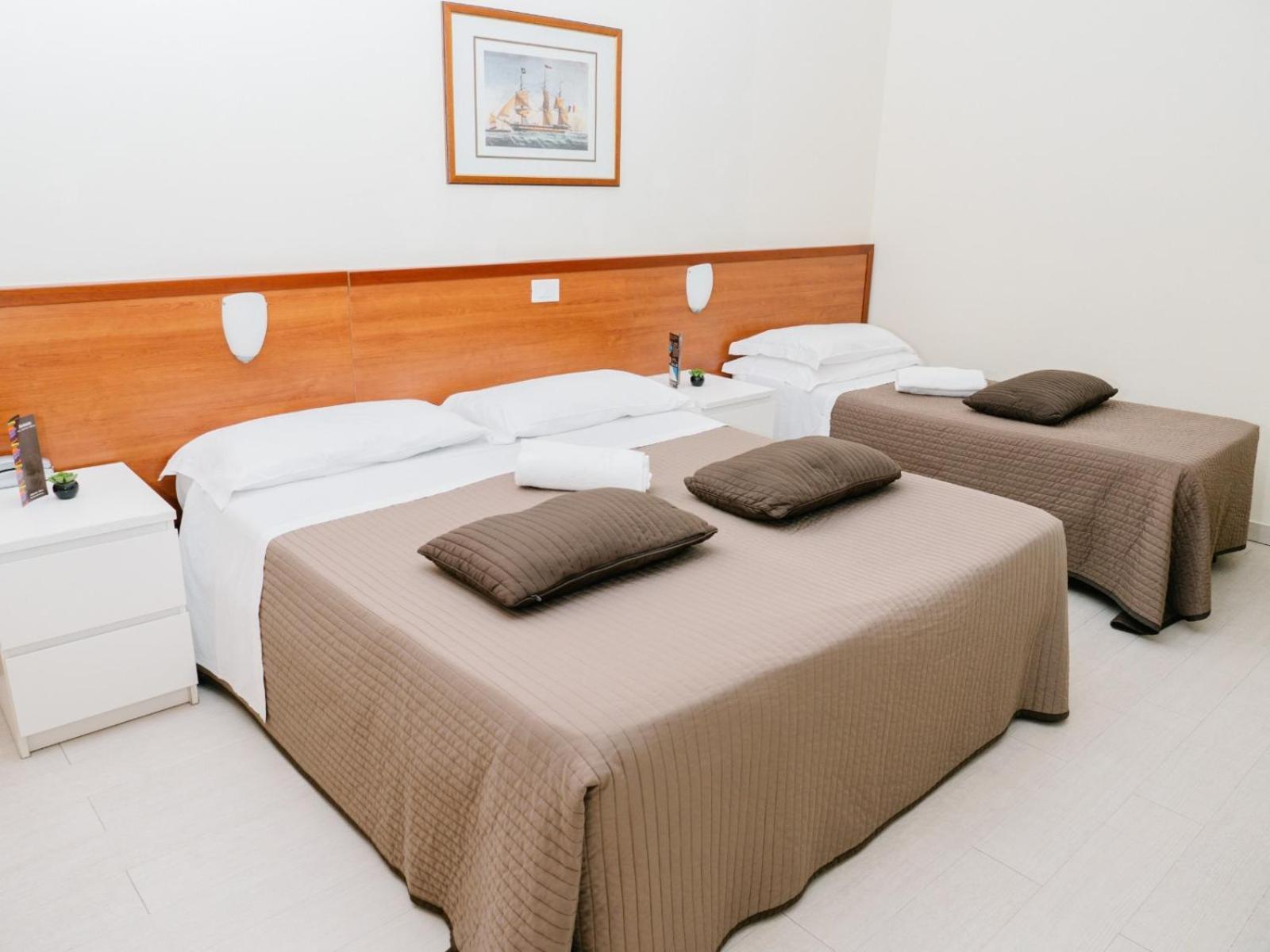 Montesilvano Marina Hotel Antagos מראה חיצוני תמונה