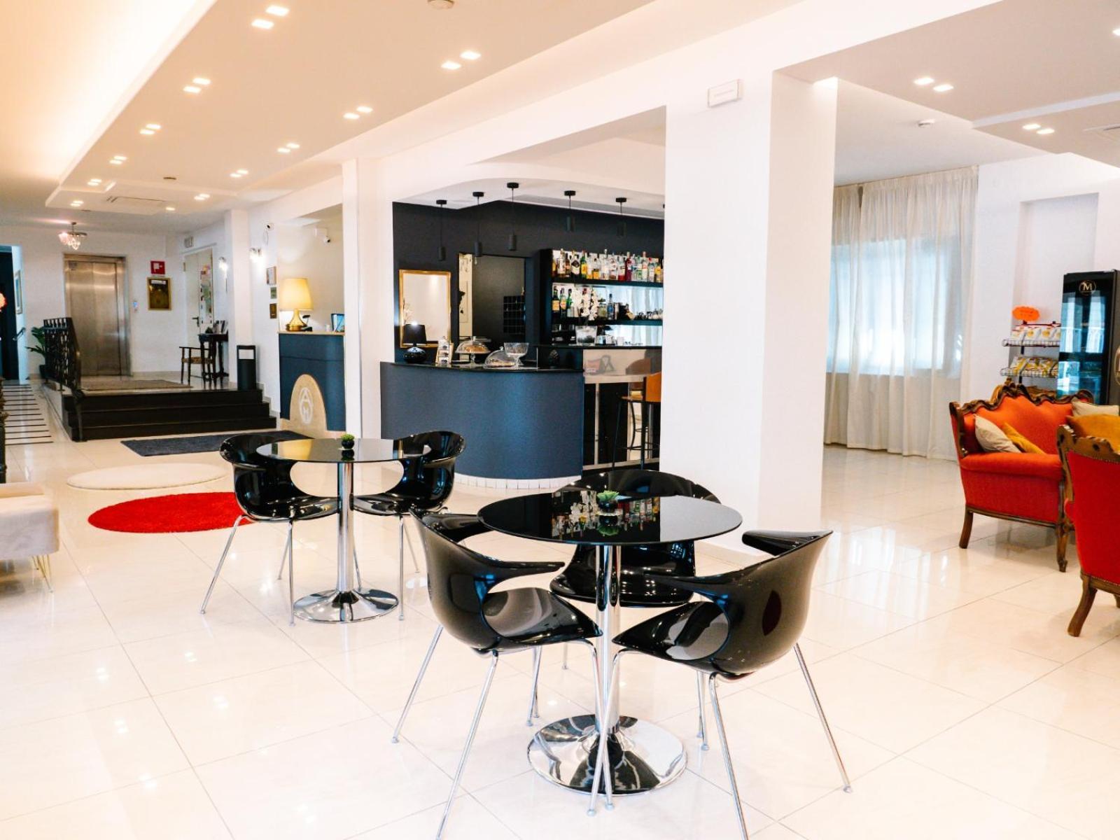 Montesilvano Marina Hotel Antagos מראה חיצוני תמונה