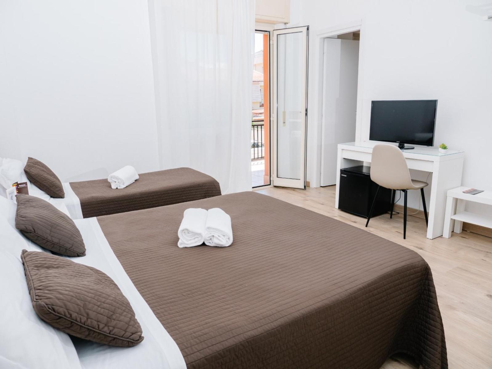 Montesilvano Marina Hotel Antagos מראה חיצוני תמונה