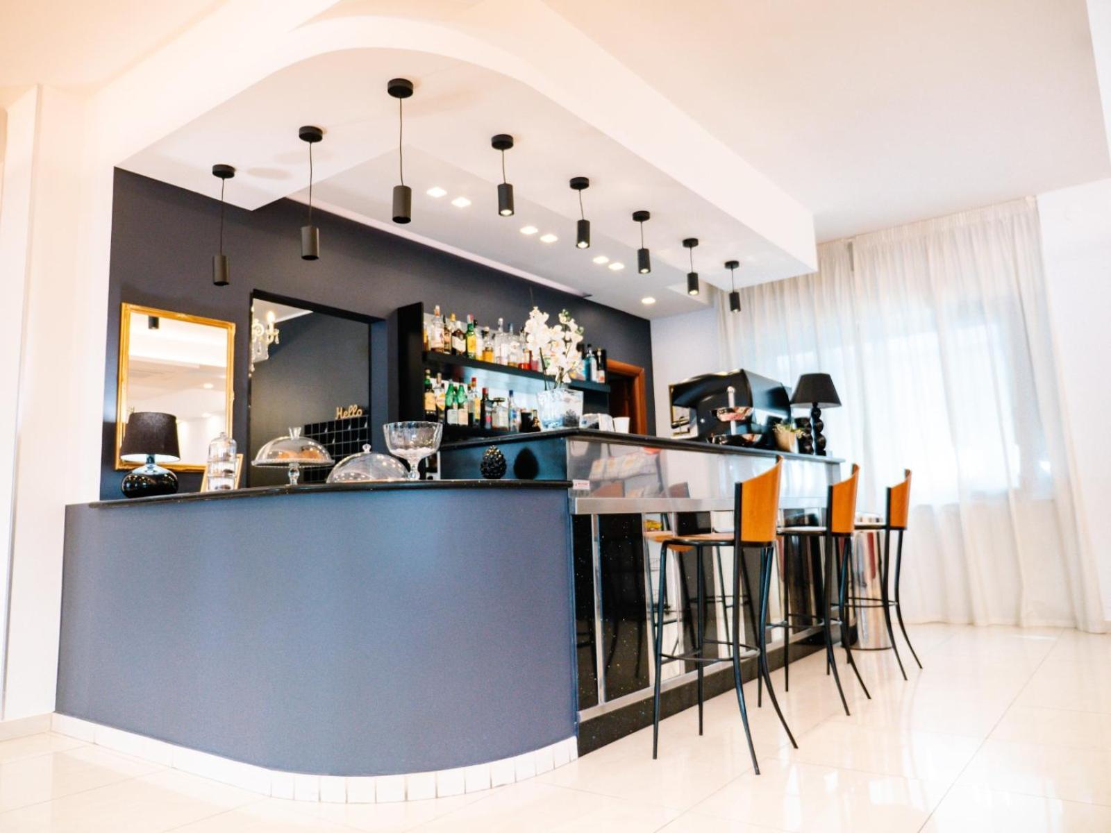 Montesilvano Marina Hotel Antagos מראה חיצוני תמונה